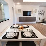 Apartamento Ring48 Living - Modernes Wohnen Mit Wohlfuehlambiente Mitten Im Stadtzentrum - Vollausgestattete Kueche, Bad Mit Duschbadewanne, Parkplatz Bayreuth