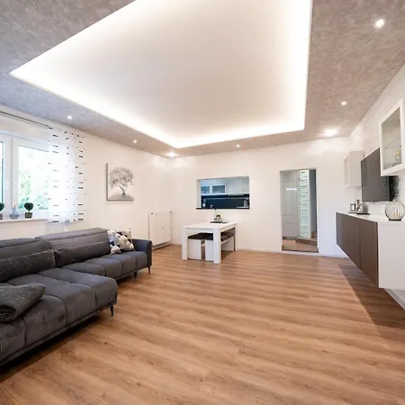 Ring48 Living - Modernes Wohnen Mit Wohlfuehlambiente Mitten Im Stadtzentrum - Vollausgestattete Kueche, Bad Mit Duschbadewanne, Parkplatz * Bayreuth