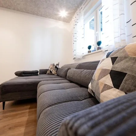 Lägenhet Ring48 Living - Modernes Wohnen Mit Wohlfuehlambiente Mitten Im Stadtzentrum - Vollausgestattete Kueche, Bad Mit Duschbadewanne, Parkplatz *