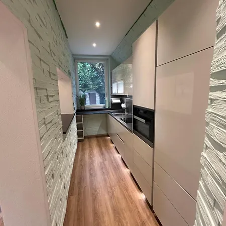 Апартаменты Ring48 Living - Modernes Wohnen Mit Wohlfuehlambiente Mitten Im Stadtzentrum - Vollausgestattete Kueche, Bad Mit Duschbadewanne, Parkplatz *