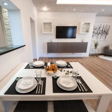 Appartement Ring48 Living - Modernes Wohnen Mit Wohlfuehlambiente Mitten Im Stadtzentrum - Vollausgestattete Kueche, Bad Mit Duschbadewanne, Parkplatz Bayreuth