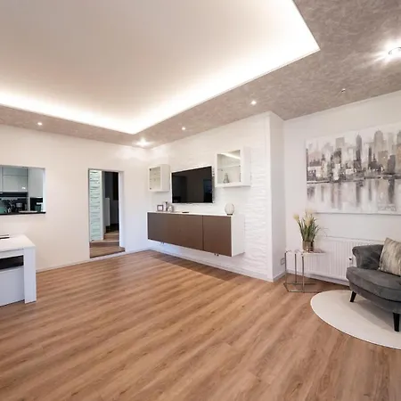 Ring48 Living - Modernes Wohnen Mit Wohlfuehlambiente Mitten Im Stadtzentrum - Vollausgestattete Kueche, Bad Mit Duschbadewanne, Parkplatz Appartement Bayreuth