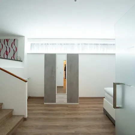 Ring48 Living - Modernes Wohnen Mit Wohlfuehlambiente Mitten Im Stadtzentrum - Vollausgestattete Kueche, Bad Mit Duschbadewanne, Parkplatz *