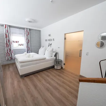Appartement Ring48 Living - Modernes Wohnen Mit Wohlfuehlambiente Mitten Im Stadtzentrum - Vollausgestattete Kueche, Bad Mit Duschbadewanne, Parkplatz