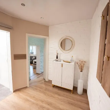 Appartement Ring48 Living - Modernes Wohnen Mit Wohlfuehlambiente Mitten Im Stadtzentrum - Vollausgestattete Kueche, Bad Mit Duschbadewanne, Parkplatz Bayreuth