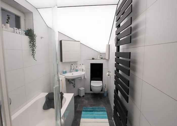 Ring48 Living - Modernes Wohnen Mit Wohlfuehlambiente Mitten Im Stadtzentrum - Vollausgestattete Kueche, Bad Mit Duschbadewanne, Parkplatz Appartement Bayreuth