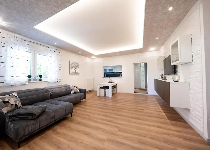 Ring48 Living - Modernes Wohnen Mit Wohlfuehlambiente Mitten Im Stadtzentrum - Vollausgestattete Kueche, Bad Mit Duschbadewanne, Parkplatz * Bayreuth