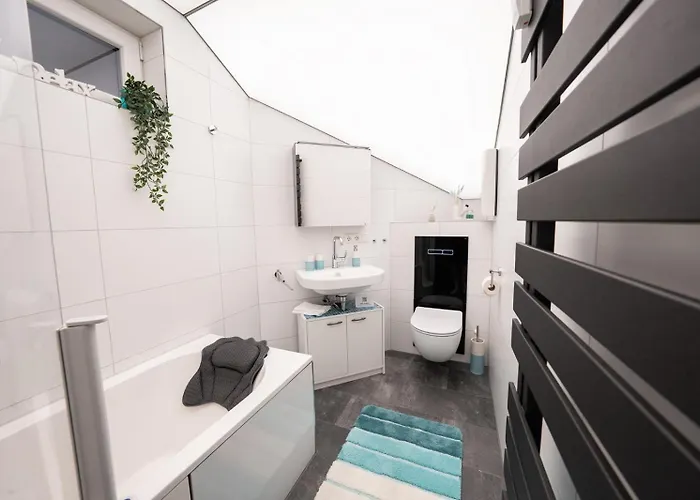 Appartement Ring48 Living - Modernes Wohnen Mit Wohlfuehlambiente Mitten Im Stadtzentrum - Vollausgestattete Kueche, Bad Mit Duschbadewanne, Parkplatz *