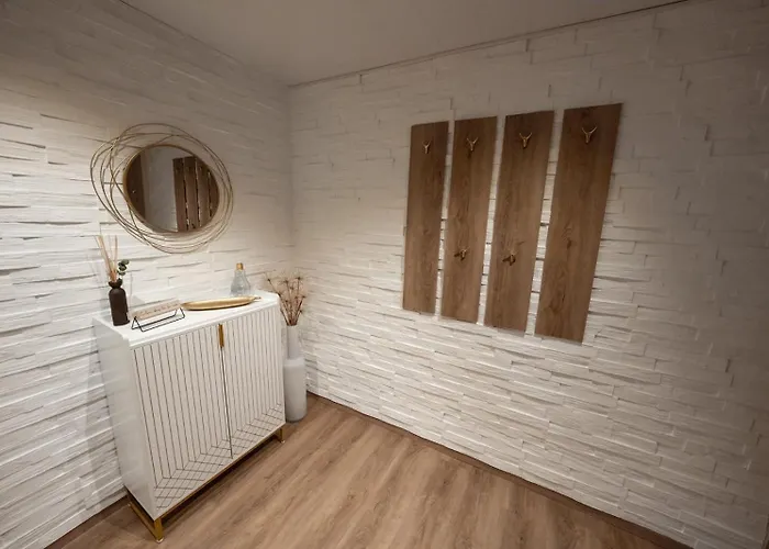 Appartement Ring48 Living - Modernes Wohnen Mit Wohlfuehlambiente Mitten Im Stadtzentrum - Vollausgestattete Kueche, Bad Mit Duschbadewanne, Parkplatz *